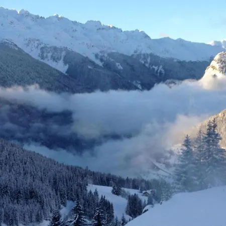 In Huez Near Slope Oz